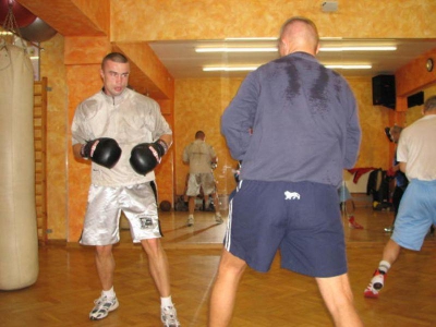 Trening pięściarzy zawodowych w klubie Paco