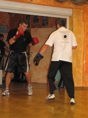 Trening pięściarzy zawodowych w klubie Paco