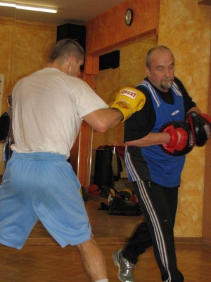 Trening pięściarzy zawodowych w klubie Paco