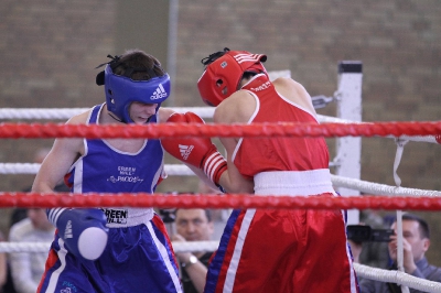 MOL w boksie - Puławy 2012 Karol Judin (KS Paco ) vs Bartosz Czernikarz