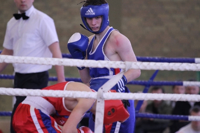 MOL w boksie - Puławy 2012 Karol Judin (KS Paco ) vs Bartosz Czernikarz