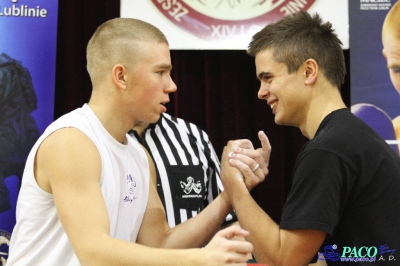 Armwrestling w XIV LO: Kategoria open mężczyzn lewa ręka