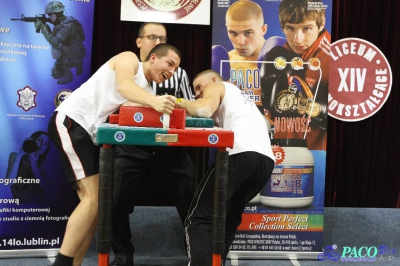 Armwrestling w XIV LO: Kategoria open mężczyzn lewa ręka