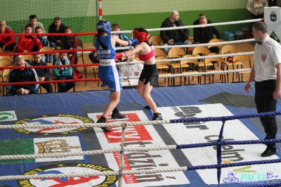 MOL Chełm 2013 :  Małgorzata Choma (Mechanik Włodawa) - Alina Szyszko (Boks Lublin)