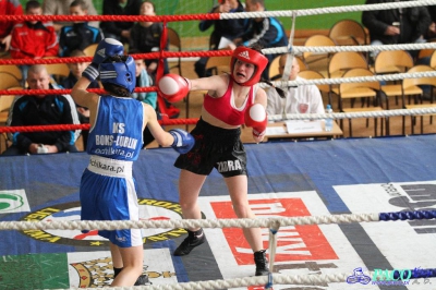 MOL Chełm 2013 :  Małgorzata Choma (Mechanik Włodawa) - Alina Szyszko (Boks Lublin)