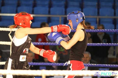 XIII MP Seniorek w Boksie Mikołajska Anna BSB Astoria Bydgoszcz vs Sibiga Klaudia Ring Sikorski ST.Wola I AB