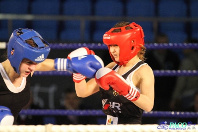 XIII MP Seniorek w Boksie Mikołajska Anna BSB Astoria Bydgoszcz vs Sibiga Klaudia Ring Sikorski ST.Wola I AB