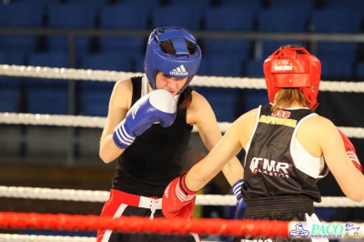 XIII MP Seniorek w Boksie Mikołajska Anna BSB Astoria Bydgoszcz vs Sibiga Klaudia Ring Sikorski ST.Wola I AB