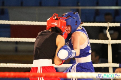 XIII MP Seniorek w Boksie Drabik Sandra Kick Boxing Kielce vs Cieslik Katarzyna DKB Dabrowa Górnicza 3:0