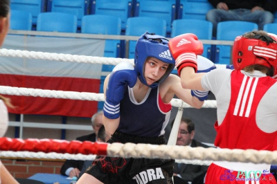 XIII MP Seniorek w Boksie ćwierćfinał kat. 48 kg: Agnieszka Słomska (Broń Radom) - Małgorzata Choma (Mechanik Włodawa)