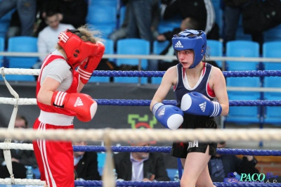 XIII MP Seniorek w Boksie ćwierćfinał kat. 48 kg: Agnieszka Słomska (Broń Radom) - Małgorzata Choma (Mechanik Włodawa)