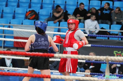 XIII MP Seniorek w Boksie ćwierćfinał kat. 48 kg: Agnieszka Słomska (Broń Radom) - Małgorzata Choma (Mechanik Włodawa)