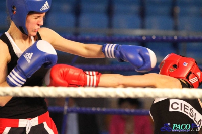  Półfinały 13. Mistrzostw Polski Kobiet w Boksie kategoria 51 kg: Żaneta Cieśla (UKS Kontra Elbląg) - Klaudia Sibiga (Ring Stalowa Wola) RSC 4