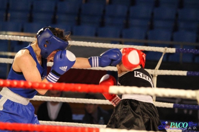 Półfinały 13. Mistrzostw Polski Kobiet w Boksie kategoria 57 kg: Sandra Kruk (UKS Kontra Elbląg) - Aleksandra Banak (Polonia Leszno) RSC 4