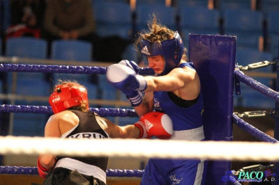 Półfinały 13. Mistrzostw Polski Kobiet w Boksie kategoria 57 kg: Sandra Kruk (UKS Kontra Elbląg) - Aleksandra Banak (Polonia Leszno) RSC 4