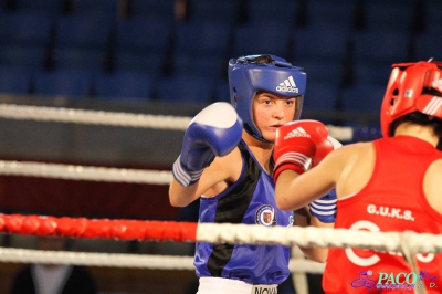 Półfinały 13. Mistrzostw Polski Kobiet w Boksie kategoria 57 kg: Jadwiga Stańczak (GUKS Carbo Gliwice) - Sylwia Pel (GUKS Carbo Gliwice) 3:0