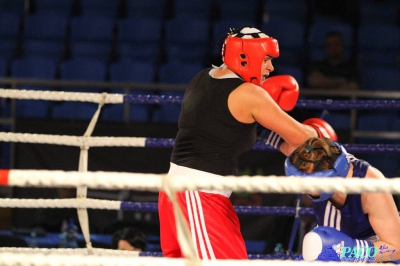 Półfinały 13. Mistrzostw Polski Kobiet w Boksie kategoria 75 kg: Katarzyna Cichosz (Hetman Białystok) - Justyna Sroczyńska (Energetyka Lubin) 2:1