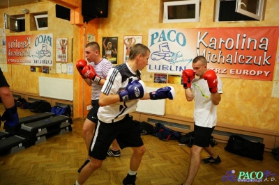 Środowe, wakacyjne zajęcia pięściarskie w KS Paco przy ulicy Kiepury 5 B