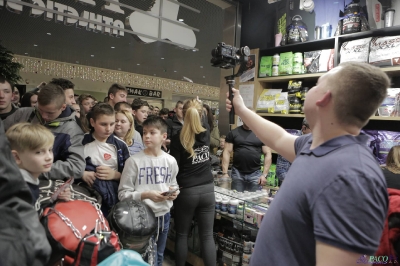 Robert Burneika, czyli Hardcorowy Koksu w Paco Athletic Shop w Zamościu! Nie było lipy!_110