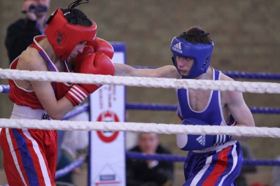 MOL w boksie - Puławy 2012 Karol Judin (KS Paco ) vs Bartosz Czernikarz