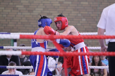 MOL w boksie - Puławy 2012 Karol Judin (KS Paco ) vs Bartosz Czernikarz