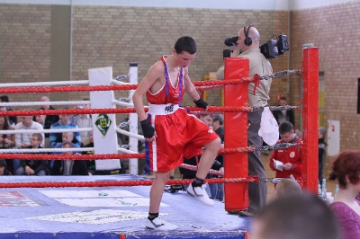 MOL w boksie - Puławy 2012 Karol Judin (KS Paco ) vs Bartosz Czernikarz