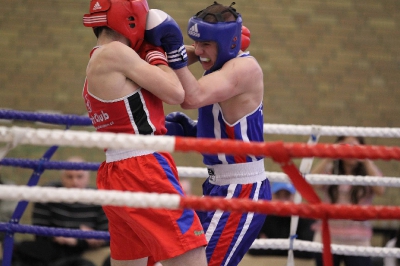 Mistrzostwa Okęgu Lubelskiego w Boksie 2012 : Kamil Latusek vs Cyprian Perepeczo