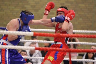 Mistrzostwa Okęgu Lubelskiego w Boksie 2012 : Kamil Latusek vs Cyprian Perepeczo