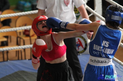 MOL Chełm 2013 :  Małgorzata Choma (Mechanik Włodawa) - Alina Szyszko (Boks Lublin)