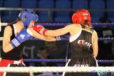 XIII MP Seniorek w Boksie Mikołajska Anna BSB Astoria Bydgoszcz vs Sibiga Klaudia Ring Sikorski ST.Wola I AB