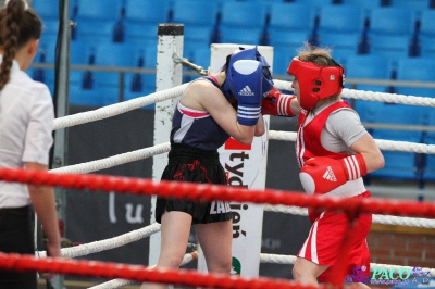 XIII MP Seniorek w Boksie ćwierćfinał kat. 48 kg: Agnieszka Słomska (Broń Radom) - Małgorzata Choma (Mechanik Włodawa)