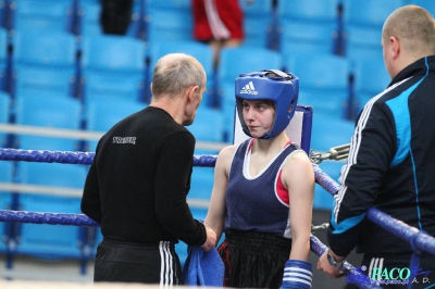 XIII MP Seniorek w Boksie ćwierćfinał kat. 48 kg: Agnieszka Słomska (Broń Radom) - Małgorzata Choma (Mechanik Włodawa)