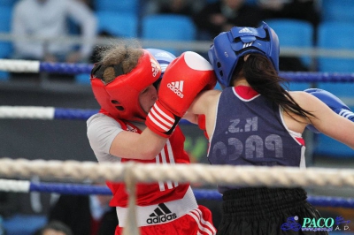 XIII MP Seniorek w Boksie ćwierćfinał kat. 48 kg: Agnieszka Słomska (Broń Radom) - Małgorzata Choma (Mechanik Włodawa)