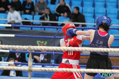 XIII MP Seniorek w Boksie ćwierćfinał kat. 48 kg: Agnieszka Słomska (Broń Radom) - Małgorzata Choma (Mechanik Włodawa)