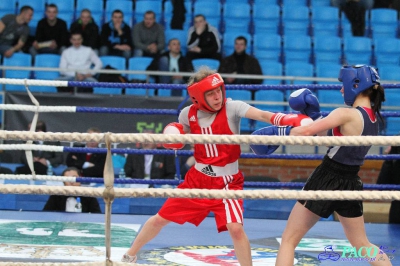 XIII MP Seniorek w Boksie ćwierćfinał kat. 48 kg: Agnieszka Słomska (Broń Radom) - Małgorzata Choma (Mechanik Włodawa)