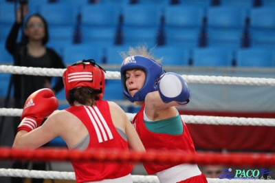 13. Mistrzostwa Polski Kobiet w Boksie - półfinał kat. 48 kg: Patrycja Bednarek (PKB Polkowice) - Agnieszka Słomska (Broń Radom)