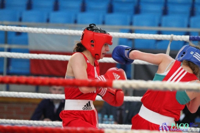 13. Mistrzostwa Polski Kobiet w Boksie - półfinał kat. 48 kg: Patrycja Bednarek (PKB Polkowice) - Agnieszka Słomska (Broń Radom)