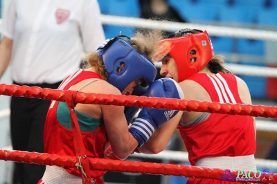 13. Mistrzostwa Polski Kobiet w Boksie - półfinał kat. 48 kg: Patrycja Bednarek (PKB Polkowice) - Agnieszka Słomska (Broń Radom)