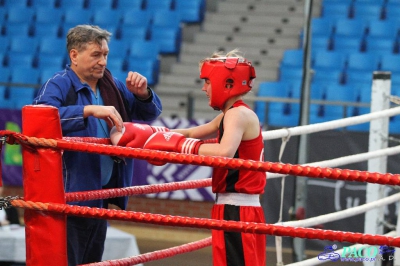 13. Mistrzostwa Polski Kobiet w Boksie - półfinał kat. 60 kg: Magdalena Wichrowska (Carbo Gliwice) - Dorota Kusiak (Start Gniezno) 3:0