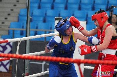 13. Mistrzostwa Polski Kobiet w Boksie - półfinał kat. 69 kg: Natalia Holińska (Skorpion Szczecin) - Ewa Gawenda (Carbo Gliwice) 3:0