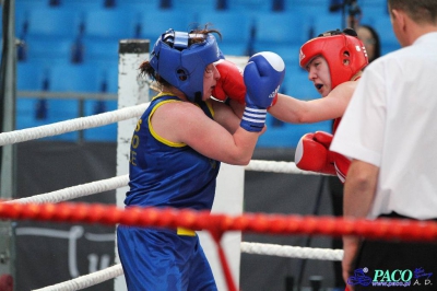 13. Mistrzostwa Polski Kobiet w Boksie - półfinał kat. 69 kg: Natalia Holińska (Skorpion Szczecin) - Ewa Gawenda (Carbo Gliwice) 3:0