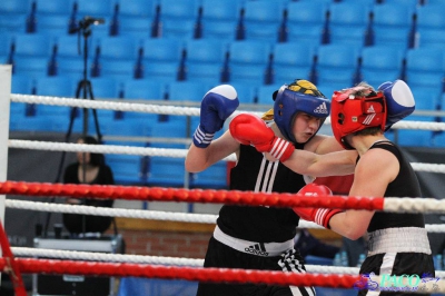 13. Mistrzostwa Polski Kobiet w Boksie - półfinał kat. 69 kg: Magdalena Konarska (Garda Karczew) - Hanna Solecka (Skorpion Szczecin) 1:2