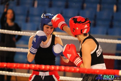  Półfinały 13. Mistrzostw Polski Kobiet w Boksie kategoria 51 kg: Żaneta Cieśla (UKS Kontra Elbląg) - Klaudia Sibiga (Ring Stalowa Wola) RSC 4