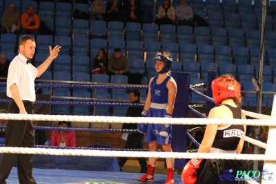 Półfinały 13. Mistrzostw Polski Kobiet w Boksie kategoria 57 kg: Sandra Kruk (UKS Kontra Elbląg) - Aleksandra Banak (Polonia Leszno) RSC 4