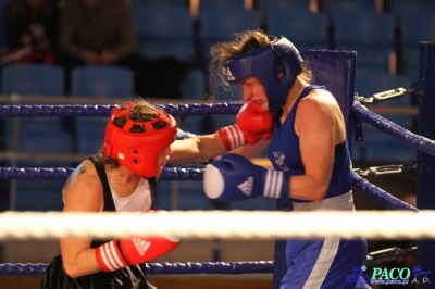 Półfinały 13. Mistrzostw Polski Kobiet w Boksie kategoria 57 kg: Sandra Kruk (UKS Kontra Elbląg) - Aleksandra Banak (Polonia Leszno) RSC 4