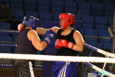 Półfinały 13. Mistrzostw Polski Kobiet w Boksie kategoria +81 kg: Marlena Gawrońska (Stella Gniezno) - Natalia Stasiewicz (Boxing Sokółka) RSC 2