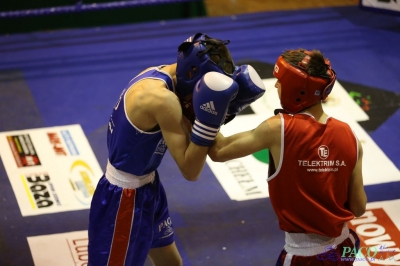 Towarzyski Mecz Bokserski - MKS II LO Chełm vs Klub Sportowy Paco: Kamil Wieczorek nie dał szans Dawidowi Wierciochow