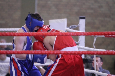 MOL w boksie - Puławy 2012 Karol Judin (KS Paco ) vs Bartosz Czernikarz