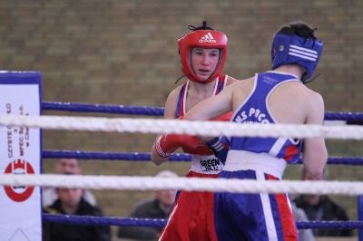 MOL w boksie - Puławy 2012 Karol Judin (KS Paco ) vs Bartosz Czernikarz