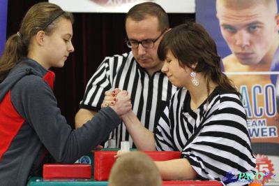 I Zawody w Armwrestlingu uczniów XIV LO: Open kobiet prawa ręka